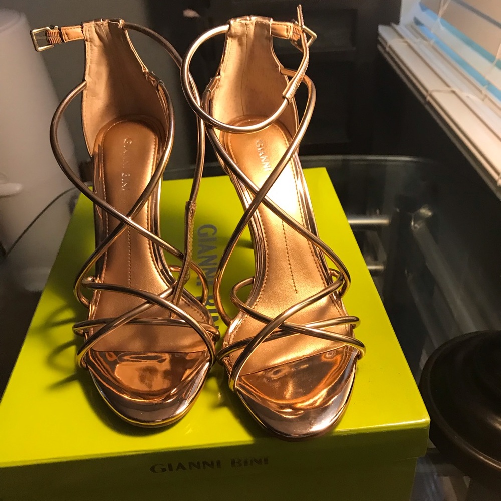 Gianni Bini Rose Gold Pumps